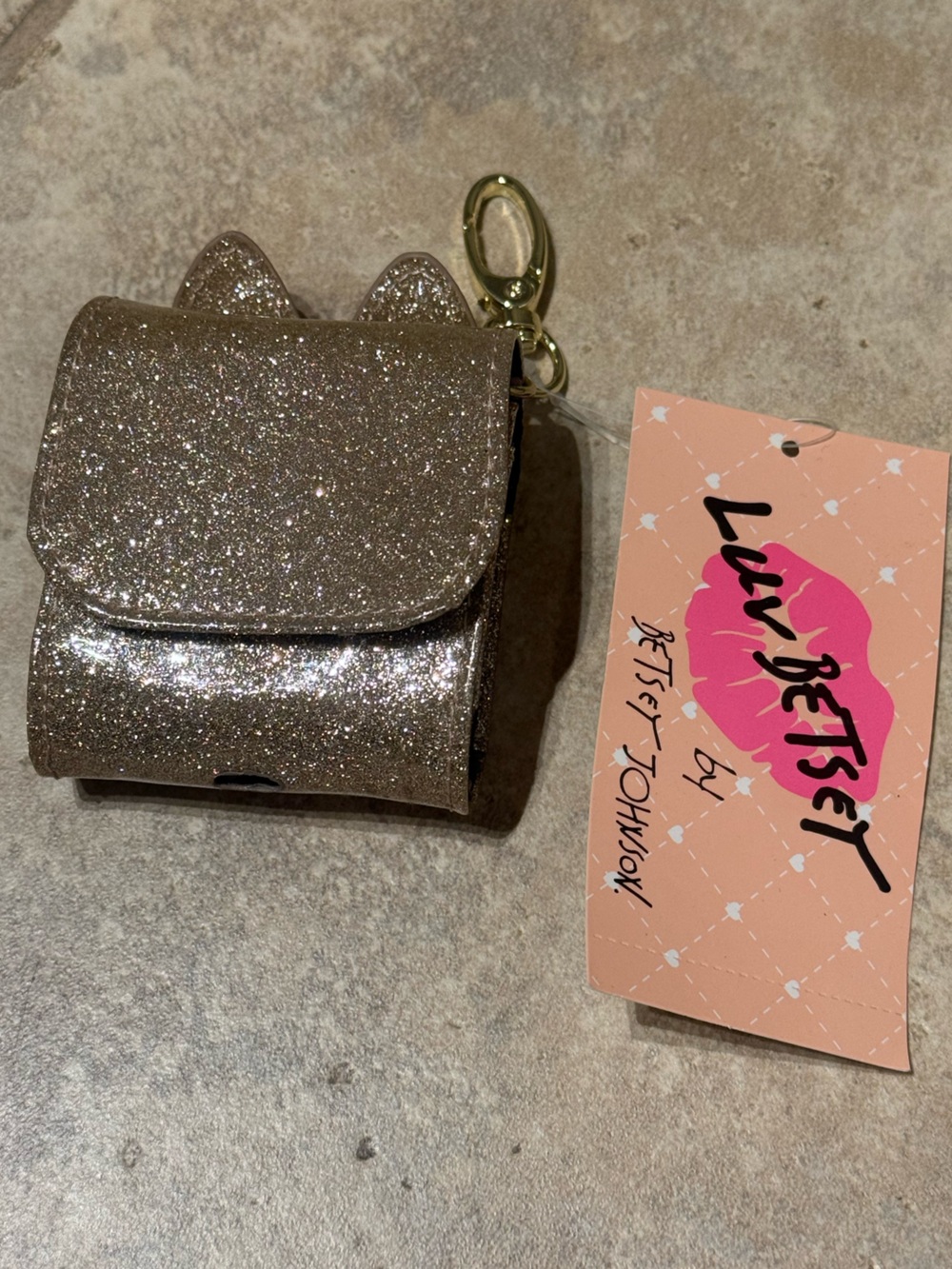 NWT Luv Betsey by Betsey Johnson Sparkle Cat Ear Bud Case - Gold Glitter